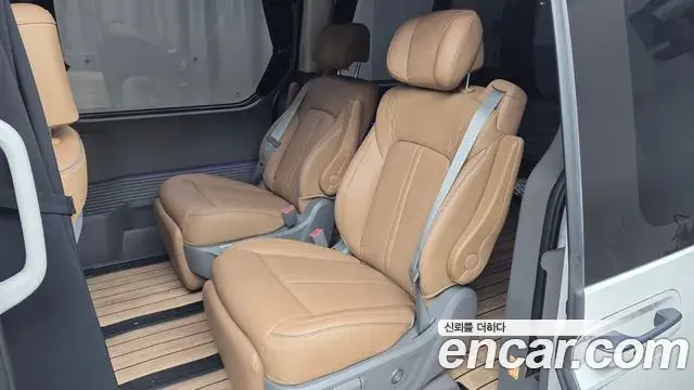 Hyundai Staria 2024 — Фото 12/20