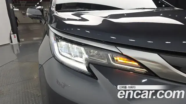 Toyota Sienna 2025 — ფოტო 16/38
