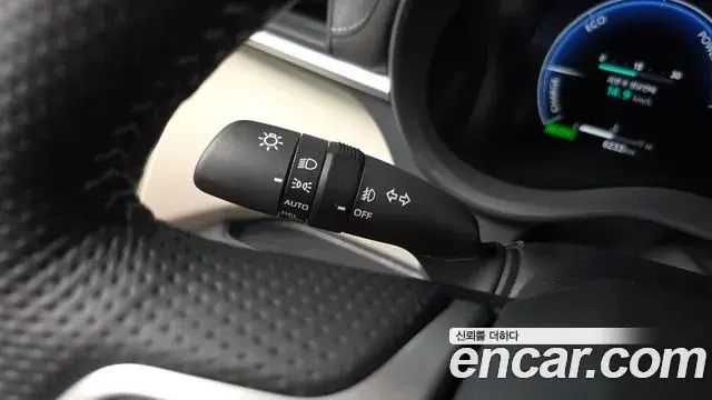 Toyota Sienna 2025 — ფოტო 14/38