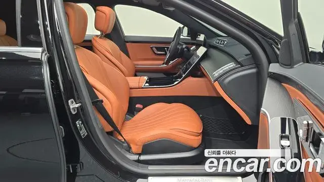 Mercedes-Benz S-Class 2023 — ფოტო 15/20