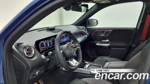Mercedes-Benz GLB-Class 2025 — Photo 14/18