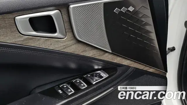 Kia K8 2021 — Photo 26/33