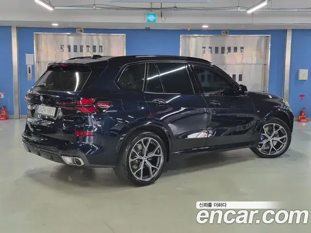 BMW X5 2024 — Фото 2/20