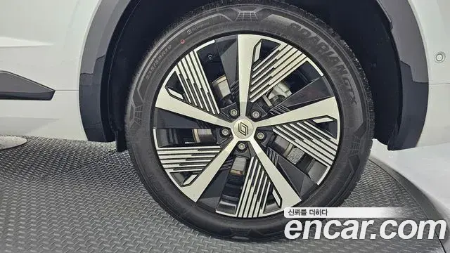 Renault Samsung Grand Koleos 2025 — Şəkil 7/30