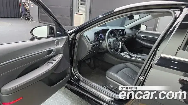 Hyundai Sonata 2022 — Фото 9/20
