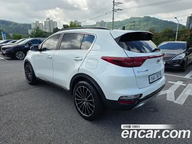 Kia Sportage The Bold 2019 — Фото 6/20