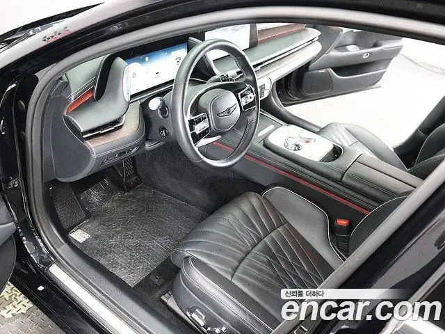 Genesis G90 2022 — Photo 10/20