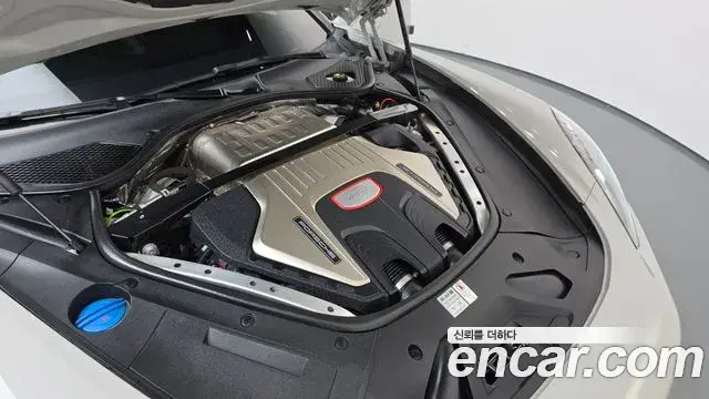 Porsche Panamera 2021 — Фото 5/20