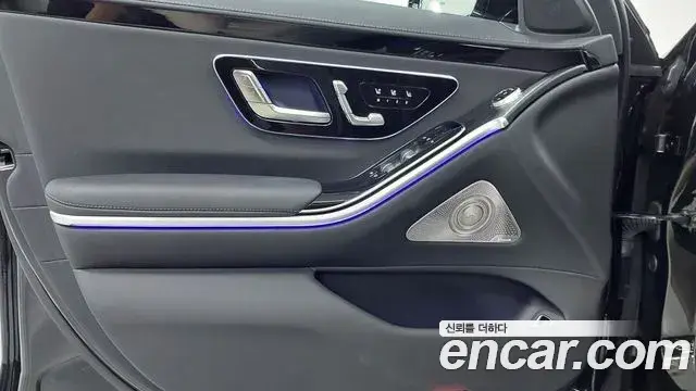 Mercedes-Benz S-Class 2025 — Фото 15/18