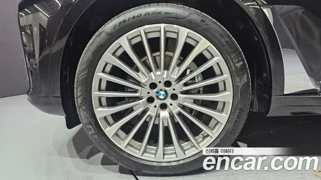 BMW X7 2021 — Фото 5/20