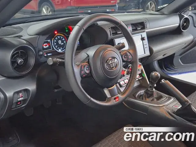 Toyota GR86 2026 — Şəkil 13/16