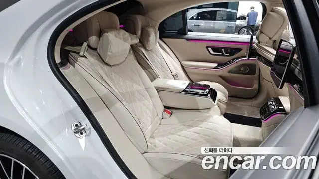 Mercedes-Benz S-Class 2024 — Photo 3/20