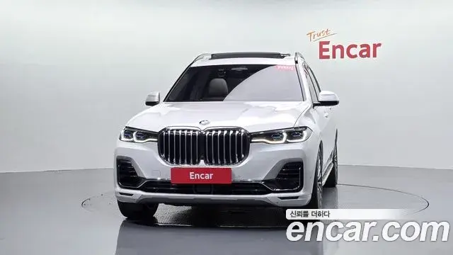 BMW X7 2022 — Фото 3/20