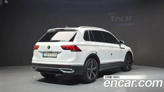 Volkswagen Tiguan 2021 — ფოტო 10/34