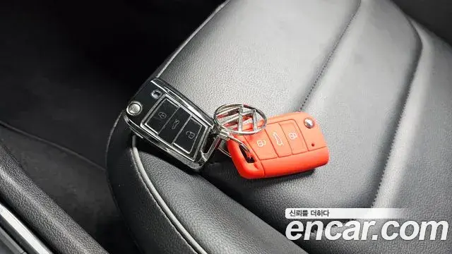 Volkswagen Tiguan 2022 — Şəkil 18/30
