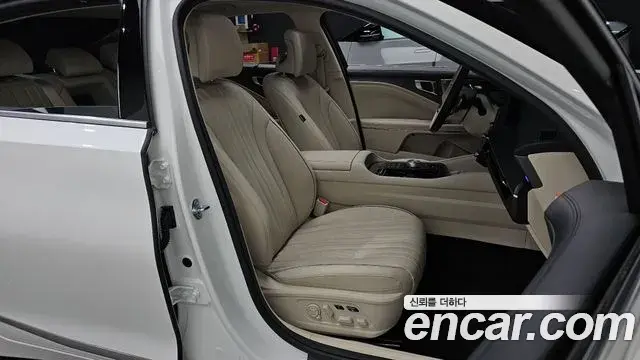 Kia K8 2025 — Şəkil 31/46