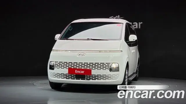 Hyundai Staria 2024 — Фото 3/20