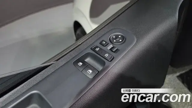 Hyundai Staria 2024 — Фото 19/20