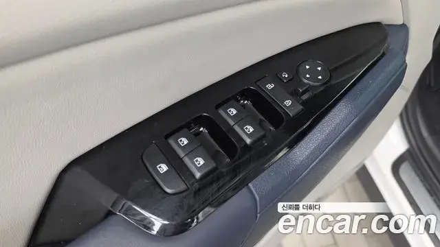Kia Sportage 2023 — ფოტო 26/33