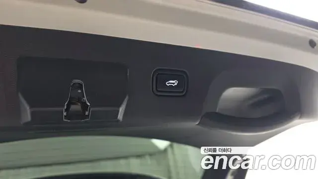 Kia Sportage 2023 — ფოტო 29/33