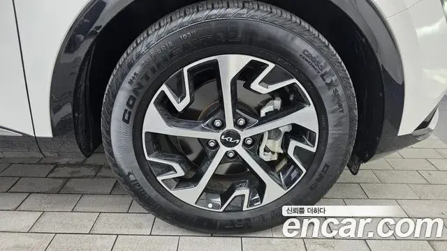 Kia Sportage 2024 — Şəkil 32/35