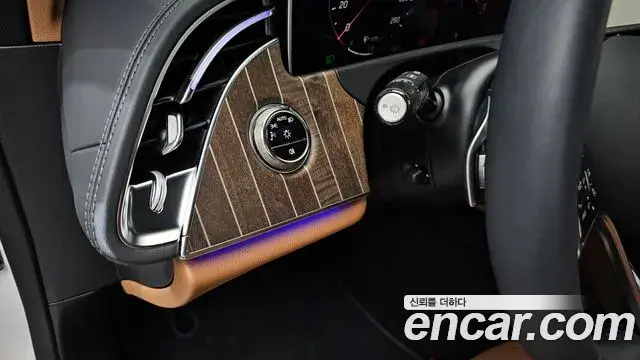 Mercedes-Benz E-Class 2025 — Photo 20/20