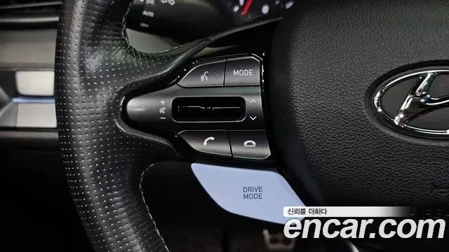 Hyundai Veloster 2021 — Фото 14/20