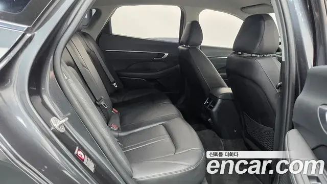 Hyundai Sonata 2022 — Фото 11/20