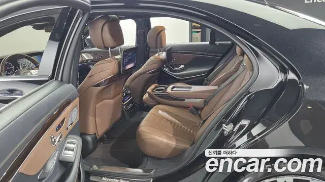 Mercedes-Benz S-Class 2019 — Фото 11/20