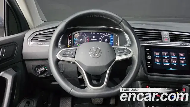 Volkswagen Tiguan 2023 — Фото 13/20