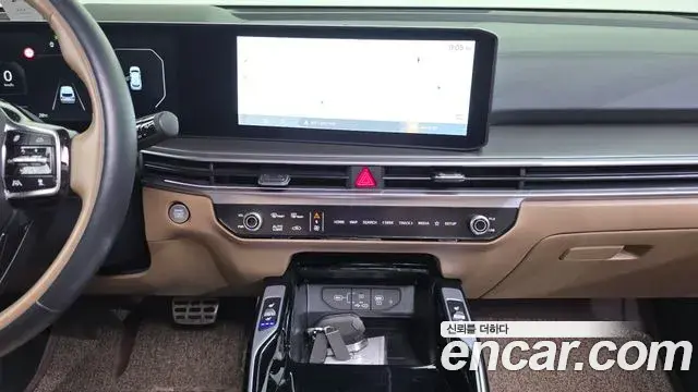 Kia Sorento 2024 — Şəkil 17/20