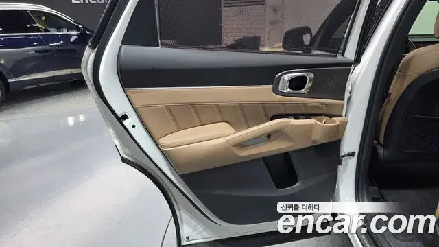 Kia Sorento 2024 — Photo 28/38