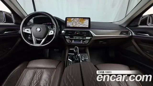 BMW 5 Series 2020 — Фото 7/20