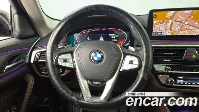 BMW 5 Series 2020 — Фото 13/20