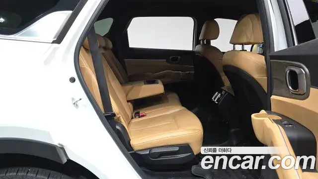Kia Sorento 2022 — Şəkil 11/39