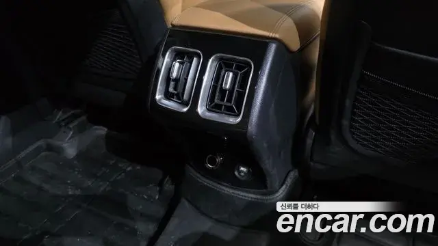 Kia Sorento 2022 — Şəkil 14/39