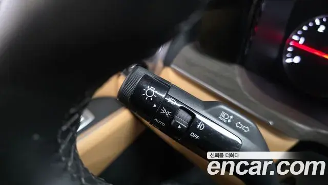Kia Sorento 2022 — Şəkil 17/39
