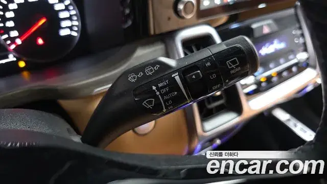 Kia Sorento 2022 — Şəkil 35/39