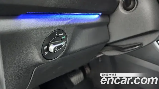 Volkswagen Jetta 2021 — Photo 14/35