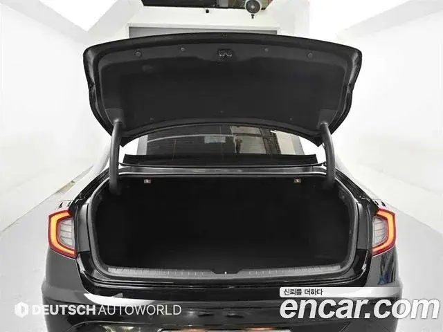 Hyundai Sonata 2022 — Фото 19/20