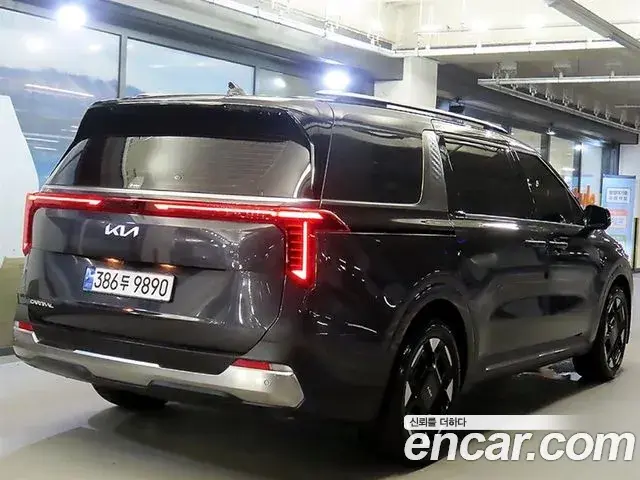 Kia Carnival 2025 — Photo 15/20
