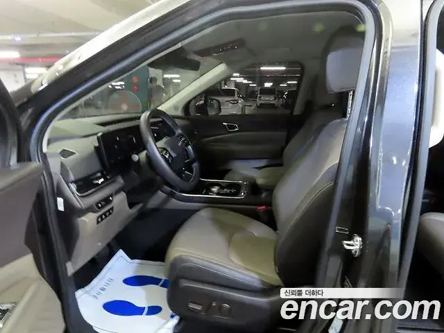 Kia Carnival 2025 — Photo 7/20