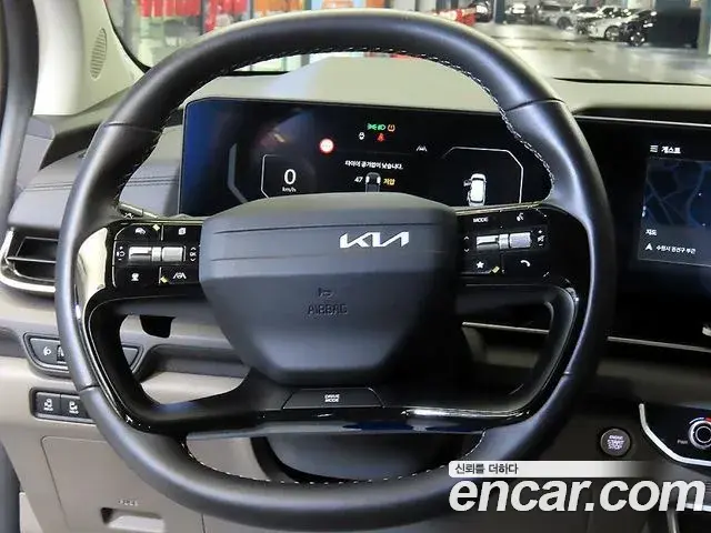 Kia Carnival 2025 — Photo 4/20