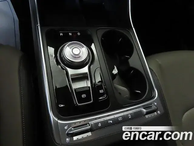 Kia Carnival 2025 — Photo 16/20