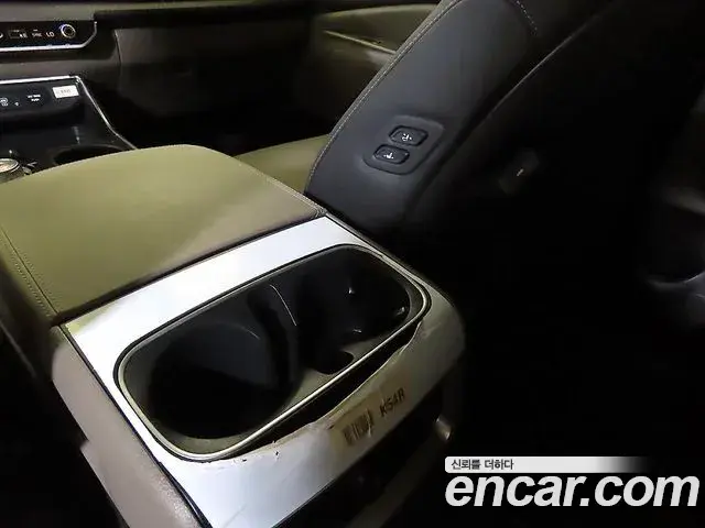 Kia Carnival 2025 — Photo 9/20