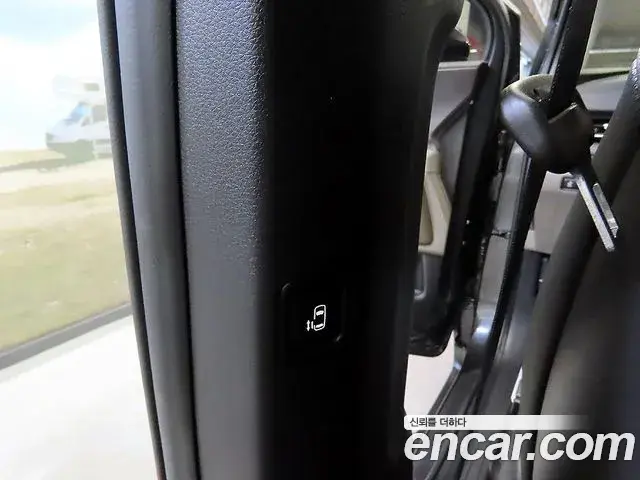 Kia Carnival 2025 — Photo 18/20
