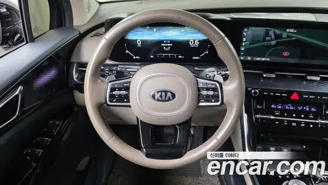 Kia Carnival 2021 — Photo 14/20