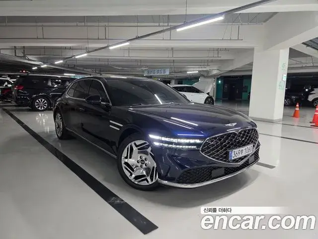 Genesis G90 2022 — Photo 2/20