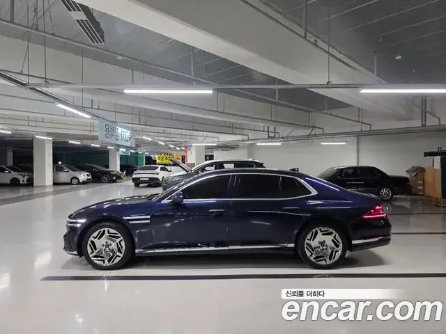 Genesis G90 2022 — Photo 8/20