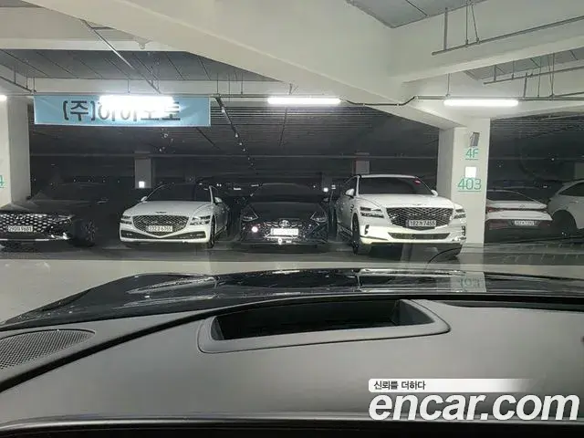 Genesis G90 2022 — Photo 17/20